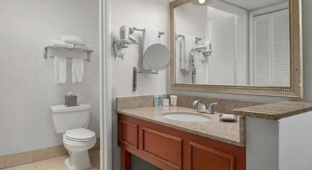 Двухместный номер Standard с видом на бассейн Carlsbad by the Sea Hotel