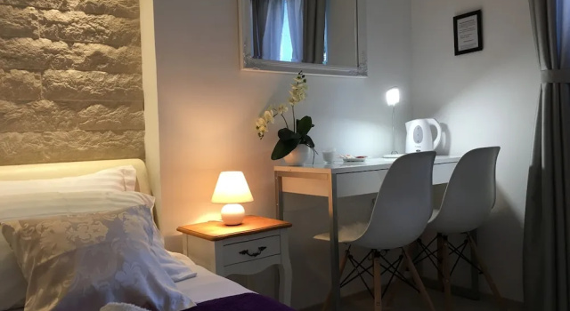 Central Split rooms and apartments Paese, Prenota Appartamento Hotel economici a Croatian Islands