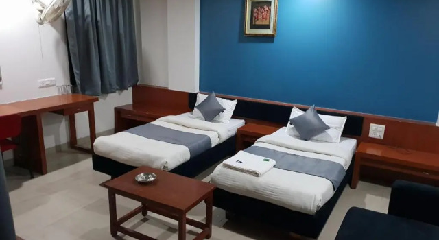 FabHotel Pleasure Inn - Near DB Mall, Забронировать Отель Отели штата Махараштры 3 звезды, 3*