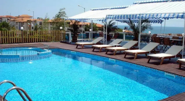 GT Sky Holiday Apartments, Забронировать Апартаменты/квартира Отели области Бургас с бассейном, Бассейн