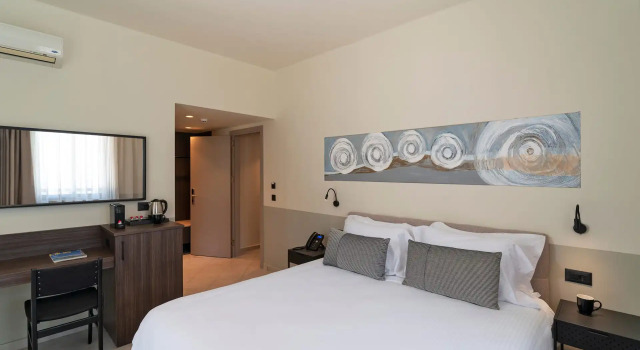 Полулюкс Mariette Rhodes Urban Suites
