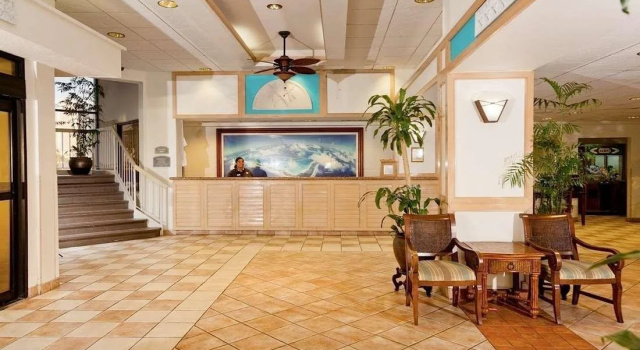 Отель Renaissance Daytona Beach Oceanfront