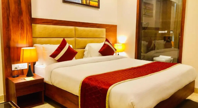 Номер Deluxe Red Crown Hotel