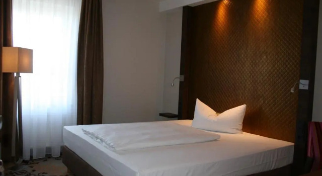 Одноместный номер Business HOTEL PARQÉO im A66