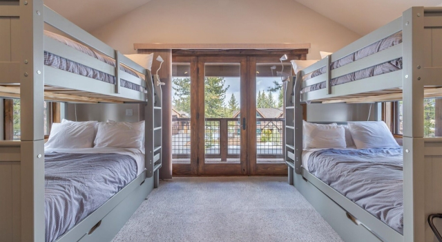 Коттедж Schaffer's Mill - Chaparral 4 Bedroom Home