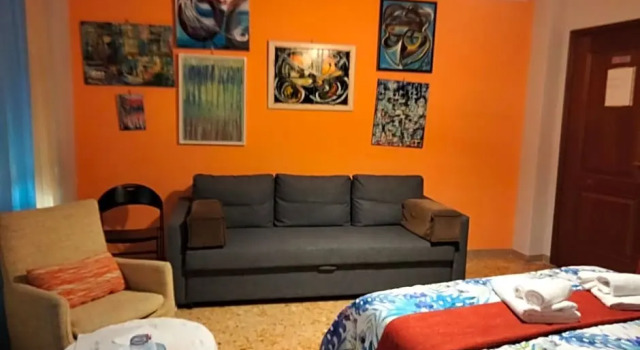 Paola and Mirko B&B, Prenota Bed & breakfast San Giovanni. Roma