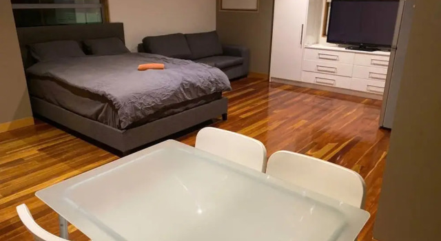 Entire Studio With Balcony, Boek Hotel Melbourne 