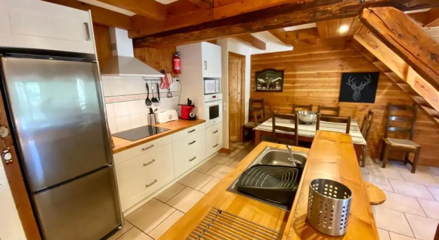 Апартаменты LE MYOSOTIS bel appartement dans vieille ferme de montagne rénovée