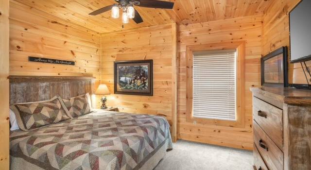 Heavenly Hideaway 4 Bedroom Home by Redawning