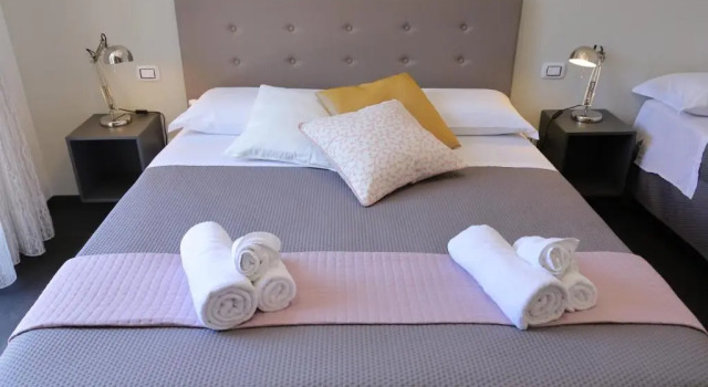 Четырёхместный номер Standard с балконом Sunrise B&B Sicilia Avola