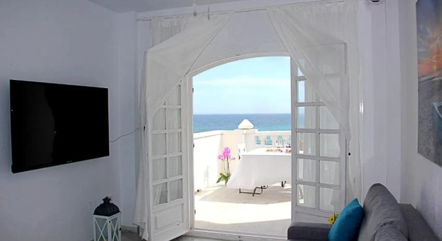 La Playa Blanca 4, Duquesa, Beach, Sea View, Pool, WiFi