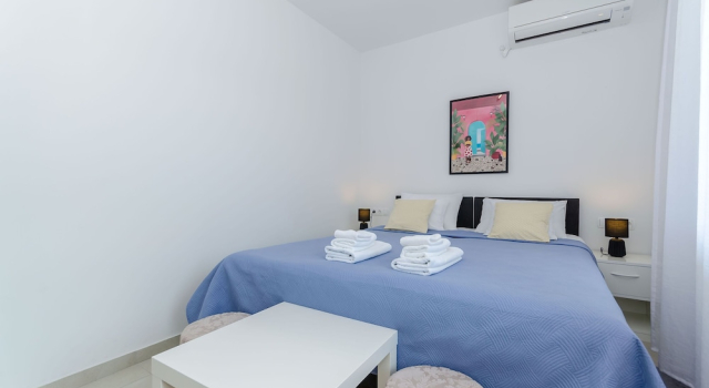 Apartments Pleasures, Забронировать Апартаменты/квартира Врбоска Остров Хвар, рядом с Частный Пляж «Виллы Эмма»