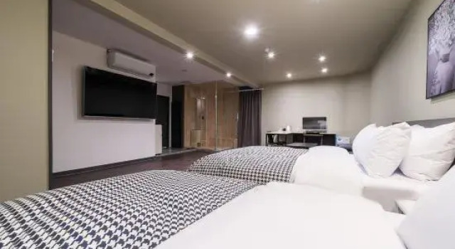 Suite Hotel AND