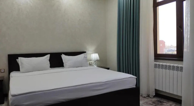 Люкс G'ayrat Hoji Ota Hotel