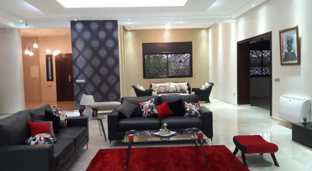 Villa Malak Marrakech, Забронировать Вилла Отели Марракеш-Тенсифт-Эль-Хауз с парковкой, Парковка