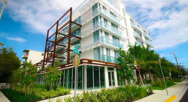Люкс Superior Boutique Hotel Suite 1215 West Avenue