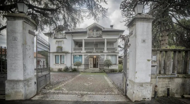 Villa Iris, Забронировать Вилла Верджате Provincia di Varese