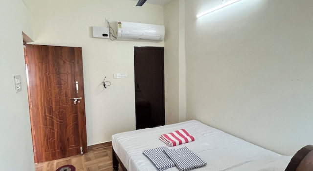 Raha Rooms, Varaa Hotelli Tiruvannamalai Tamil Nadu