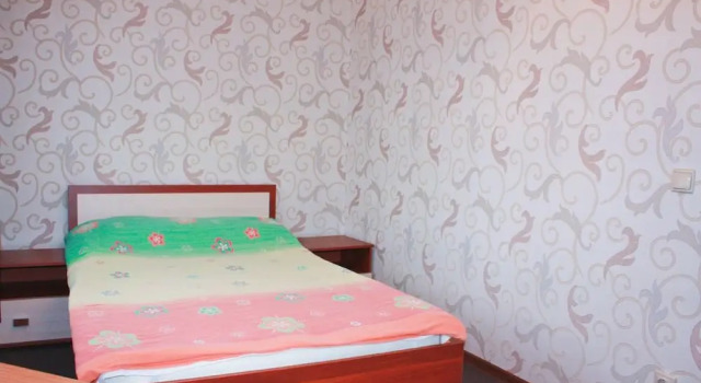 Апартаменты ALLiS-HALL, ул. Первомайская, 35, Забронировать Апартаменты/квартира Кировский район 