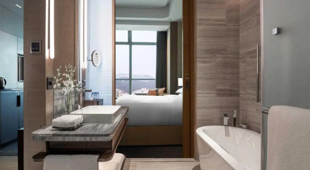 Двухместный номер Executive Hilton Jinan South Hotel & Residences