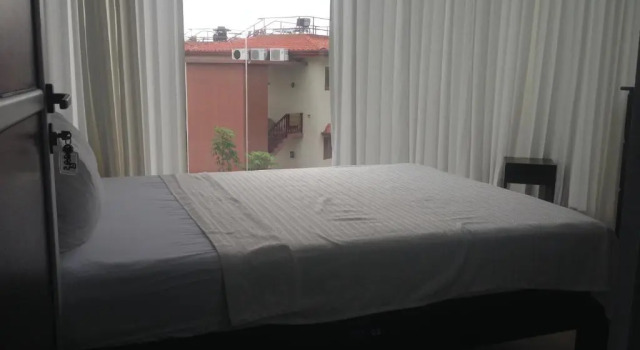 Room2Board Hostel and Surf School, Забронировать Хостел Хако Пунтаренас
