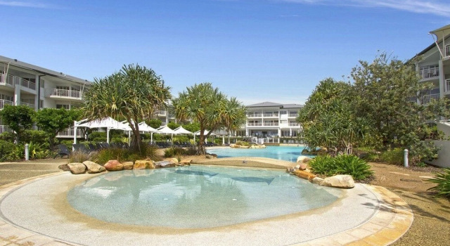 Resort On The Beach 7125/26