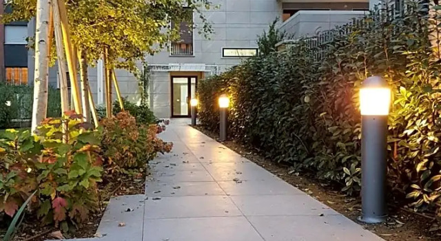 ampio appartamento con giardino e box, Забронировать Отель «постель и завтрак» Сан-Донато-Миланезе Ломбардия, рядом с Сан Донато