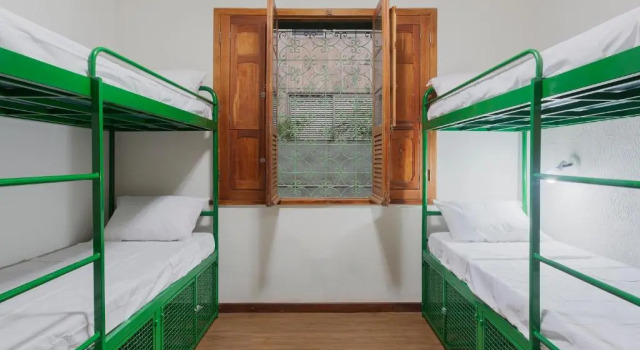 Кровать в общем номере (женский номер) Br Hostel