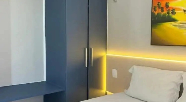 Golden 952A