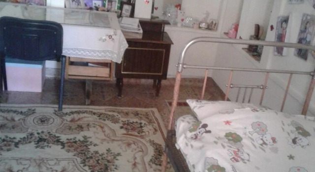 Nodir House