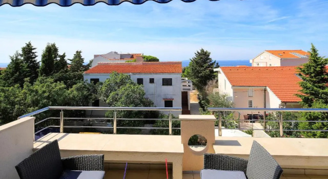 Апартаменты с 2 комнатами с видом на море Apartments Luxury Living