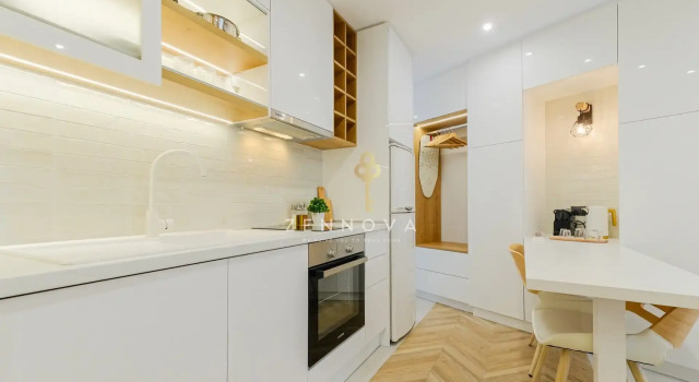 Люкс Comfort Zennova Thessaloniki