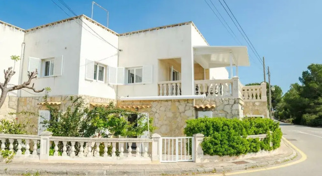 Apartment by Alcudia Bay