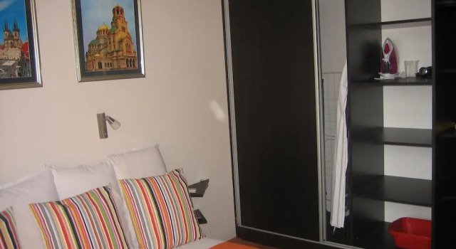Central Sofia City Rooms Near Central Subway Station, Забронировать Отель Отели Софии с завтраком, рядом с Королевский дворец, Завтраки