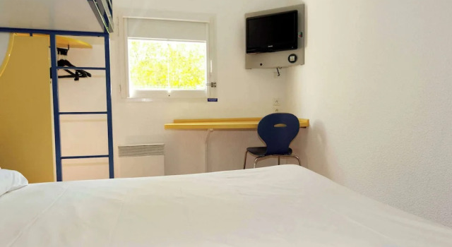 Номер Standard ibis budget Rochefort