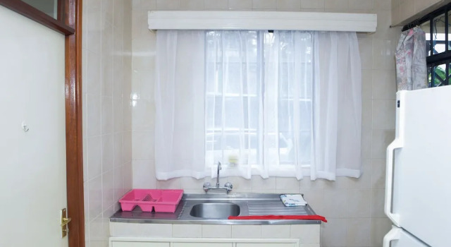Cozy and Furnished 1 Bedroom Apartment, Prenota Appartamento Nairobi CBD Nairobi