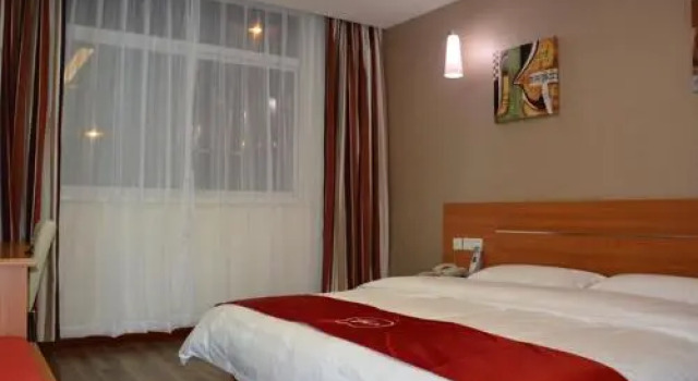 Thank Inn Chain Hotel Jiangsu Yangzhong Avenue, Prenota Hotel Hotel a Jiangsu con parcheggio, Parcheggio
