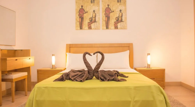 Private Holiday Home Villa Verde Resort, Забронировать Курортный отель Отели Санта-Мария с парковкой, рядом с Дом культуры Фунана, Парковка
