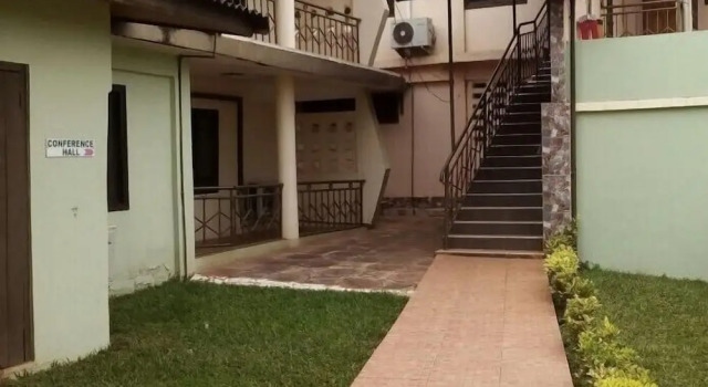 Boy Boison Elite Hotel, Varaa Hotelli Hotellit ja majoitukset kohteessa Agona, Hotelli