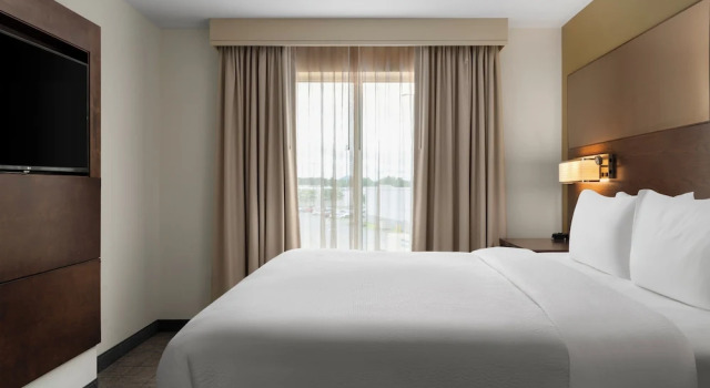 Люкс Residence Inn by Marriott Kingston