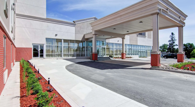 Howard Johnson Hotel Bowmanville, Rezerwuj Hotel Bowmanville Durham Region