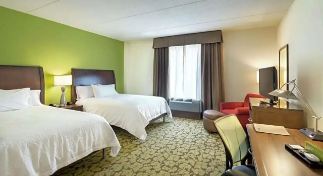 Четырёхместный номер Premium Hilton Garden Inn Pascagoula
