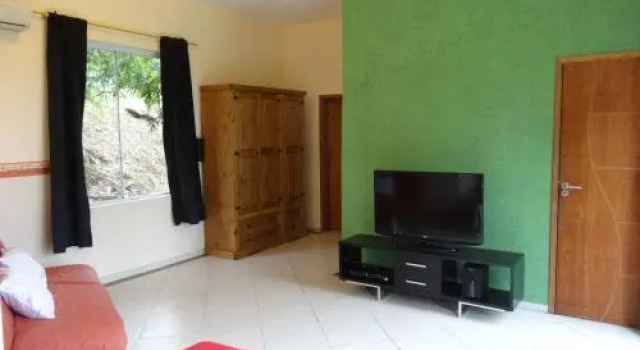 Chacara Rio Pequeno Paraty, Забронировать Отель Отели штата Рио-де-Жанейро с бассейном, Бассейн