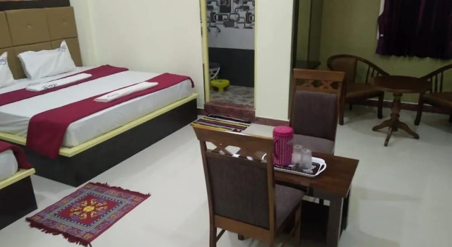 Hotel Vel Residency