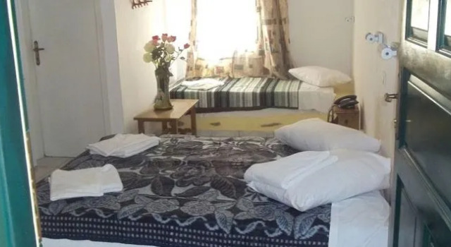 Pension Armonia, Забронировать Отель Тира Santorini Caldera, рядом с Музей досторического города Тира