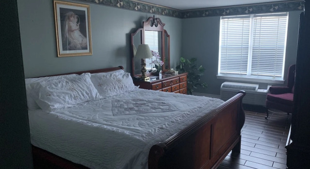Люкс Deluxe French Quarter Inn