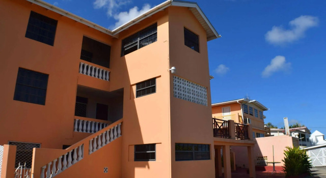 Shonlan Inn and Apartments