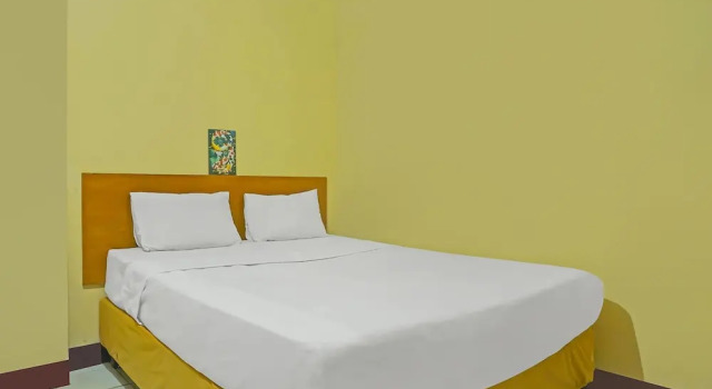 Номер Standard Hotel O Adam Kost SyariahNearWisata Jembatan Barito