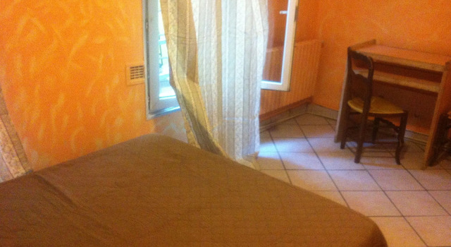 Hipotel Paris Montmartre, Забронировать Отель Отели Парижа с парковкой, рядом с Монмартр, Парковка