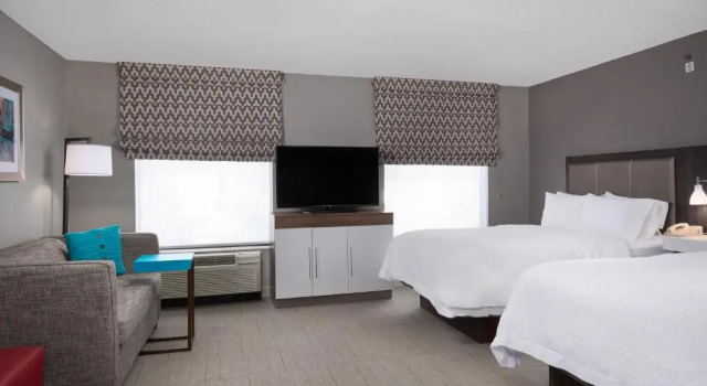Четырёхместная студия Hampton Inn & Suites Oxford-Anniston